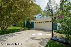 7196 Ashley Ave NE, Belding, MI 48809 photo 1