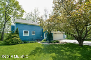 7196 Ashley Ave NE, Belding, MI 48809 photo 2