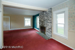 522 Maple St, Three Rivers, MI 49093 photo 4