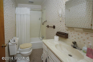 104 W Read St, Marcellus, MI 49067 photo 12