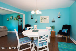 80 S Lake Doster Dr, Plainwell, MI 49080 photo 8
