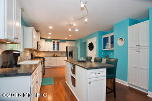80 S Lake Doster Dr, Plainwell, MI 49080 photo 7