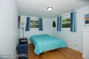 80 S Lake Doster Dr, Plainwell, MI 49080 photo 18