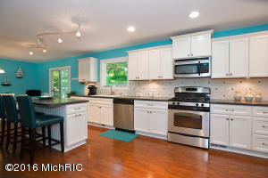 80 S Lake Doster Dr, Plainwell, MI 49080 photo 11