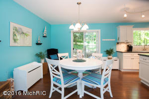 80 S Lake Doster Dr, Plainwell, MI 49080 photo 5