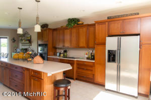 2241 N Johnson, Belding, MI 48809 photo 6
