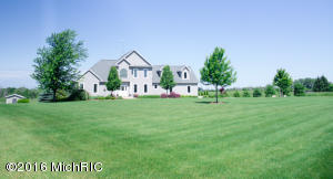 2241 N Johnson, Belding, MI 48809 photo 1