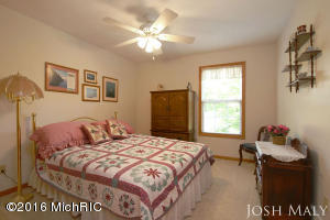 4104 Anthony Ct, Dorr, MI 49323 photo 17
