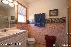 4104 Anthony Ct, Dorr, MI 49323 photo 13