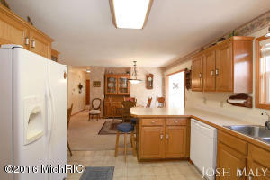 4104 Anthony Ct, Dorr, MI 49323 photo 8