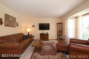 4104 Anthony Ct, Dorr, MI 49323 photo 3
