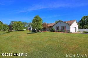 4104 Anthony Ct, Dorr, MI 49323 photo 1