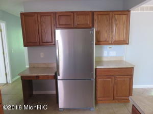 226 S Willowbrook Rd, Coldwater, MI 49036 photo 2