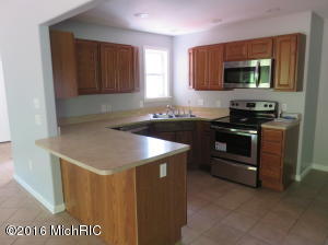 226 S Willowbrook Rd, Coldwater, MI 49036 photo 3