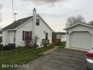 501 Dickerson Vw SW, Stanton, MI 48888 photo 1