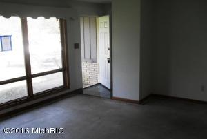 3144 Knight Dr, Buchanan, MI 49107 photo 4