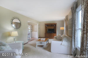 6043 Adacroft Dr SE, Ada, MI 49301 photo 3