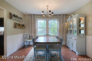 6043 Adacroft Dr SE, Ada, MI 49301 photo 9