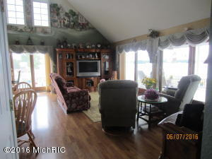 6552 Spinnaker, Crystal, MI 48818 photo 2
