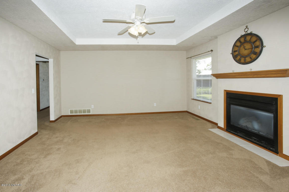 13372 E M-89, Augusta, MI 49012 photo 5