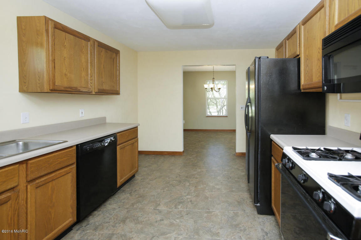 13372 E M-89, Augusta, MI 49012 photo 9