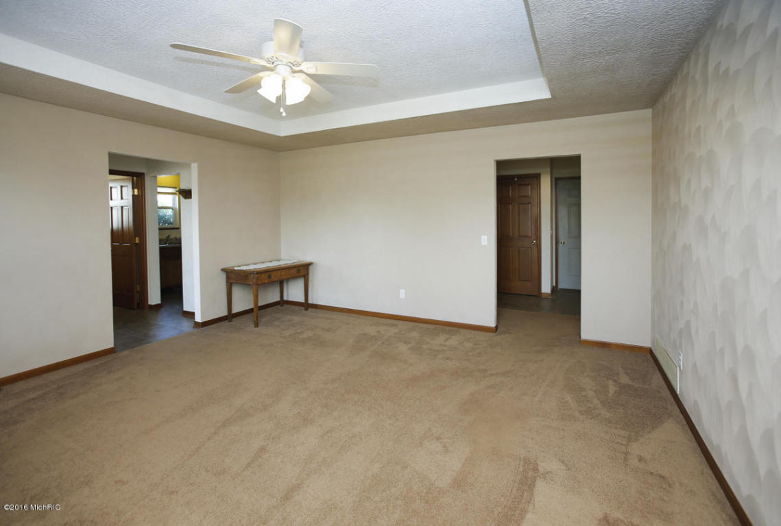 13372 E M-89, Augusta, MI 49012 photo 6