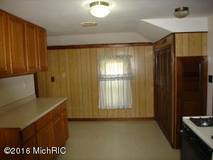 208 E Canal St, Augusta, MI 49012 photo 5