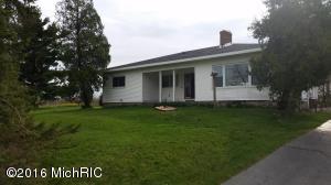 60876 46th St, Lawrence, MI 49064 photo 1