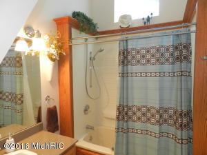 10855 Long Point Dr, Plainwell, MI 49080 photo 20