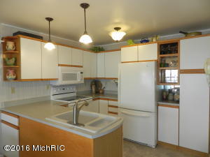 10855 Long Point Dr, Plainwell, MI 49080 photo 12