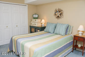 235 E Allen Rd, Howell, MI 48855 photo 13