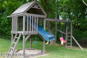 235 E Allen Rd, Howell, MI 48855 photo 33