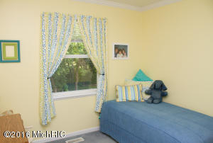 235 E Allen Rd, Howell, MI 48855 photo 12