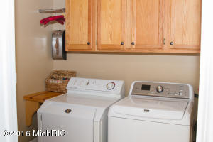 235 E Allen Rd, Howell, MI 48855 photo 17