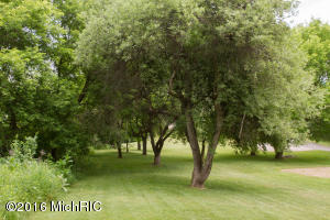 235 E Allen Rd, Howell, MI 48855 photo 38