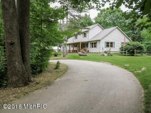 3015 B Ave W, Plainwell, MI 49080 photo 1