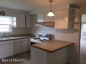 18329 Featherstone Rd, Constantine, MI 49042 photo 4