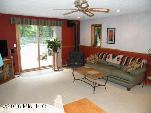10152 Button Rd, Belding, MI 48809 photo 7