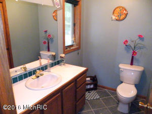 10152 Button Rd, Belding, MI 48809 photo 11