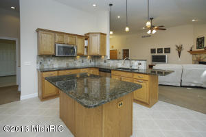 7220 Marsh Ridge Trl, Augusta, MI 49012 photo 9
