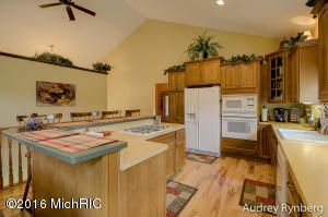 215 E 96th St, Newaygo, MI 49337 photo 18