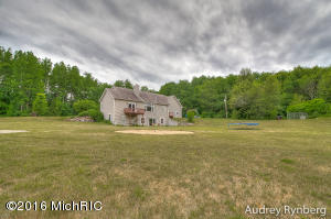 215 E 96th St, Newaygo, MI 49337 photo 43