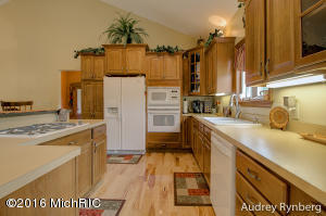 215 E 96th St, Newaygo, MI 49337 photo 15