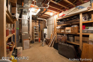 215 E 96th St, Newaygo, MI 49337 photo 38