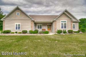 215 E 96th St, Newaygo, MI 49337 photo 5