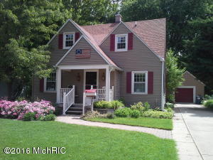 126 Gilkey St, Plainwell, MI 49080 photo 1