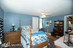 126 Gilkey St, Plainwell, MI 49080 photo 8