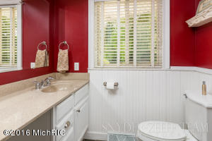 8384 Fulton St E, Ada, MI 49301 photo 18