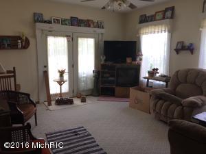 699 M89, Plainwell, MI 49080 photo 4