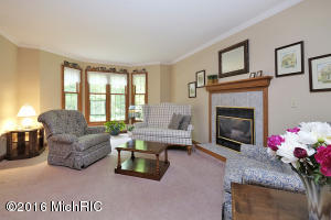 9825 W Graham Rd, Plainwell, MI 49080 photo 4